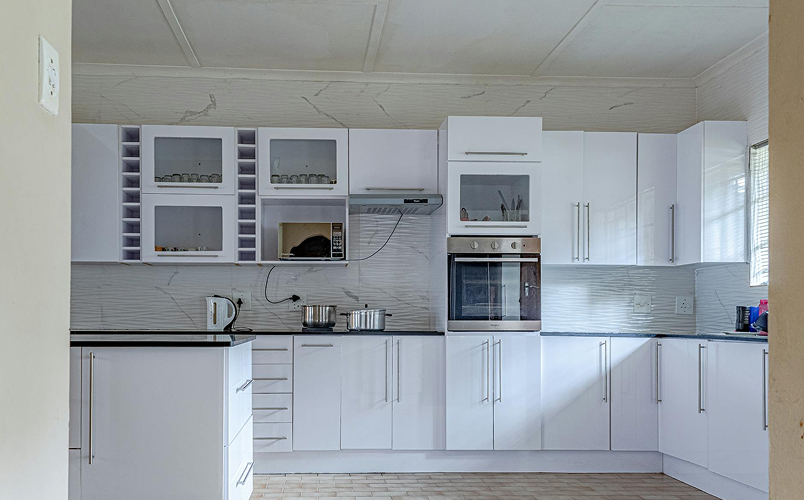 Modern Coastal Kitchen